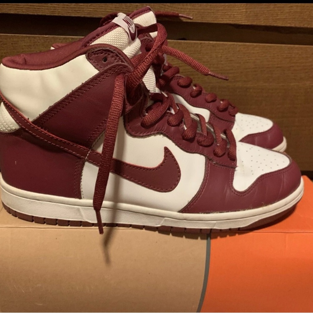 2003 Nike Dunk High BARN burgundy maroon red white vintage 304717-161 size 11